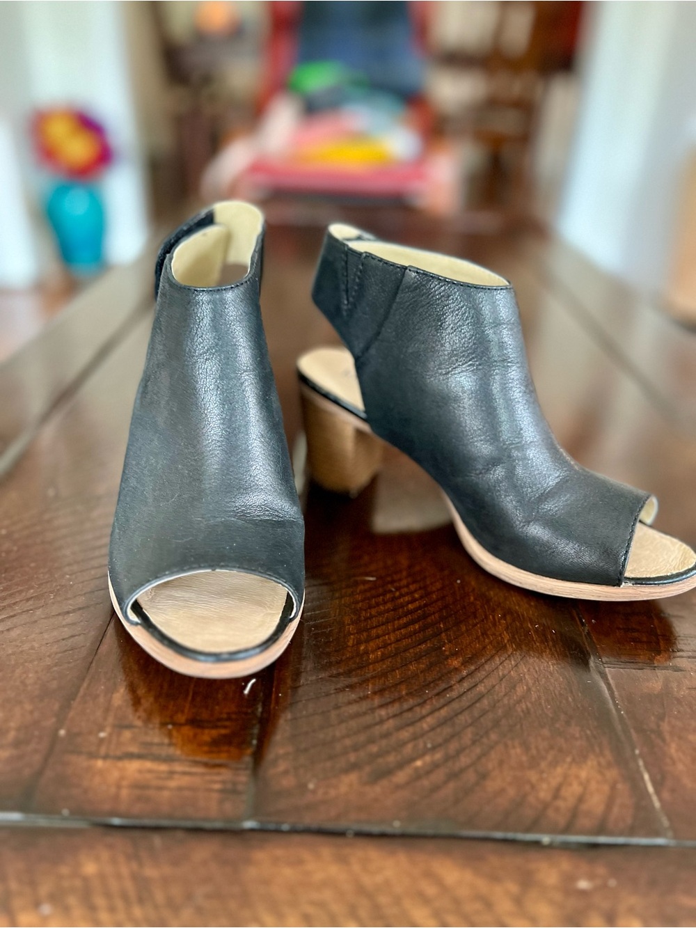 Josef Seibel Bonnie 87909 Black Leather Peep Toe Block Heel Sandals